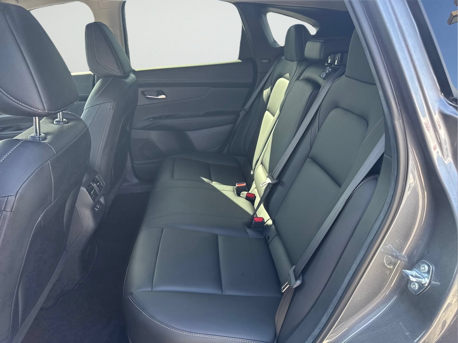 Certified 2025 Nissan Murano SL AWD/4WD image 35