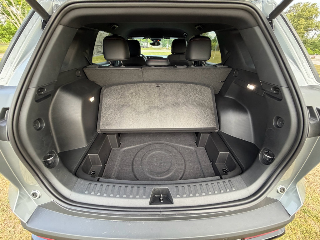 New 2026 Chevrolet Equinox RS w/ Convenience Package III FWD image 31