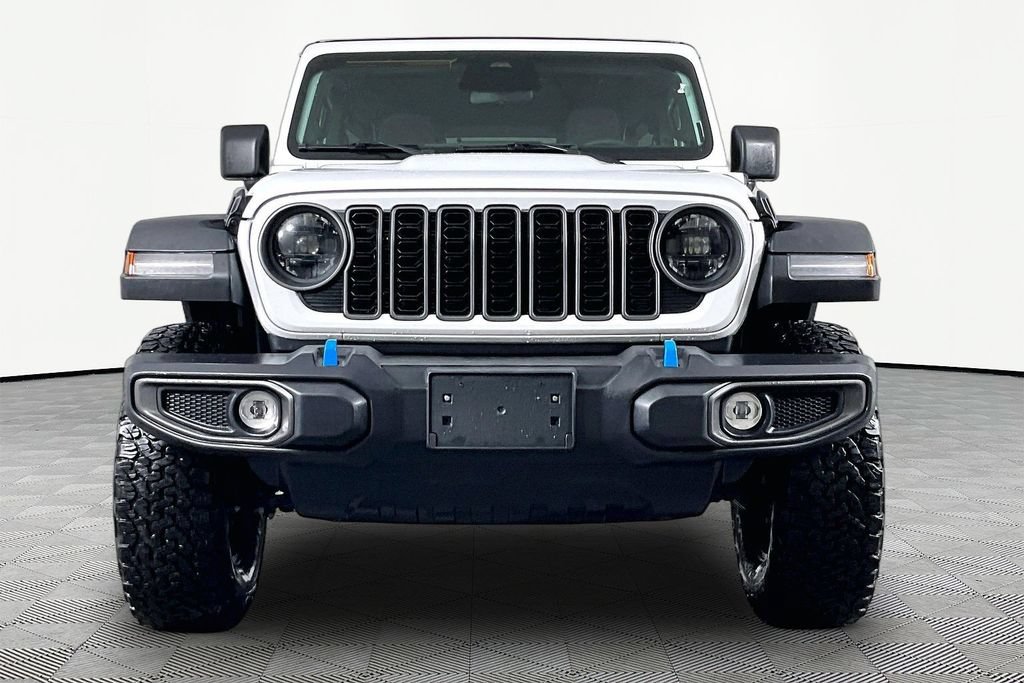 Used 2025 Jeep Wrangler Unlimited Rubicon 4xe w/ Safety Group AWD/4WD image 2