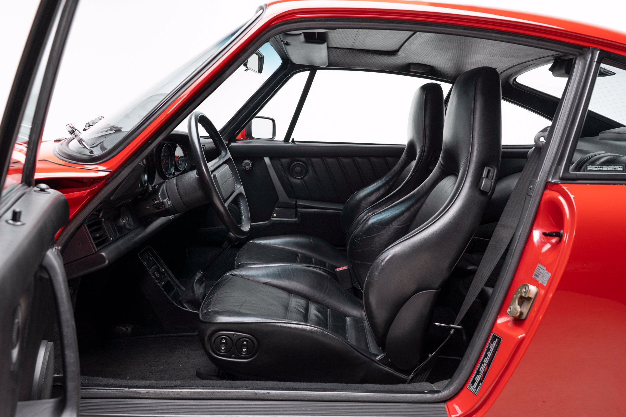 Used 1987 Porsche 911 Carrera RWD image 11