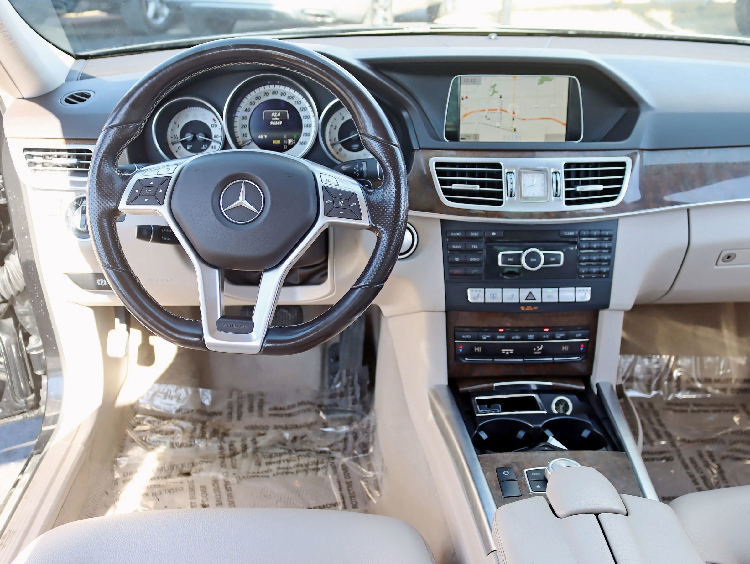 Used 2014 Mercedes-Benz E 350 4MATIC Sedan image 17