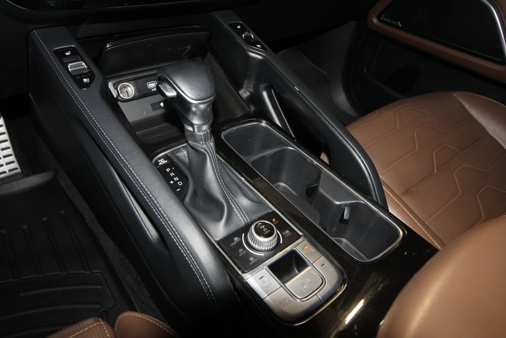 Used 2020 Kia Telluride SX w/ SX Prestige Package AWD/4WD image 17