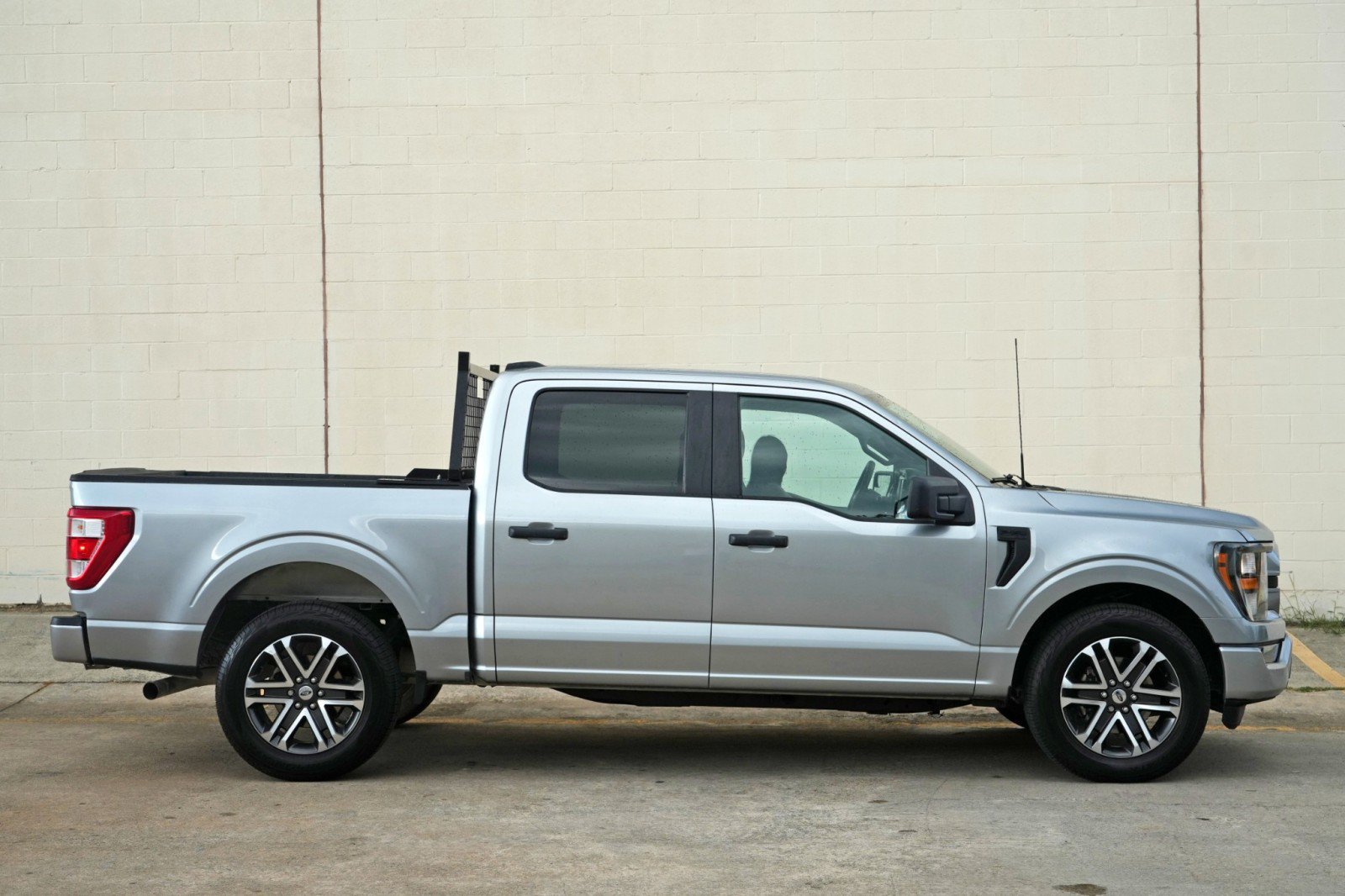 Used 2023 Ford F150 Lariat RWD image 46