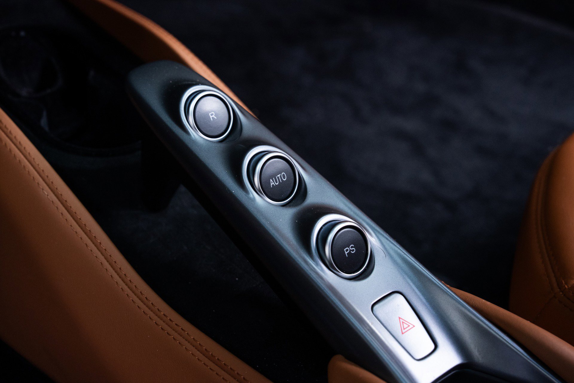 Used 2020 Ferrari F8 Tributo image 38