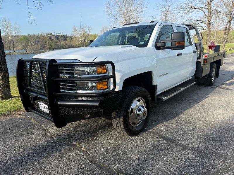 Used 2016 Chevrolet Silverado 3500 W/T w/ WT Convenience Package image 2