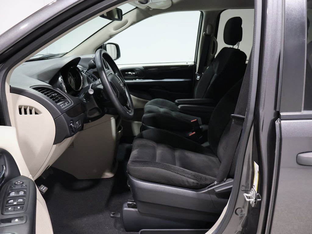 Certified 2020 Dodge Grand Caravan SE w/ UConnect Hands-Free Group image 12