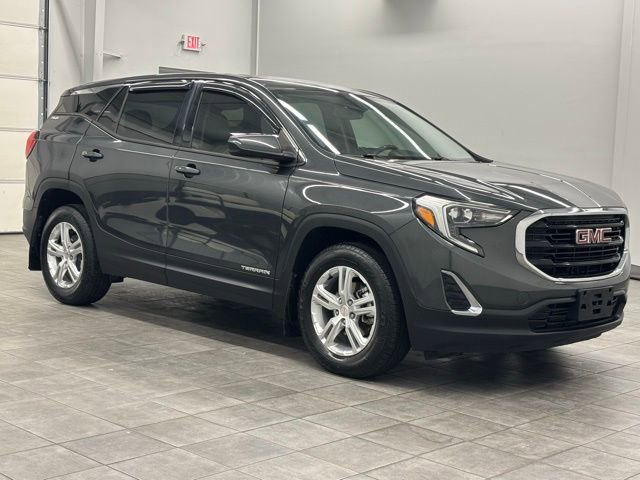 Used 2018 GMC Terrain SLE image 1