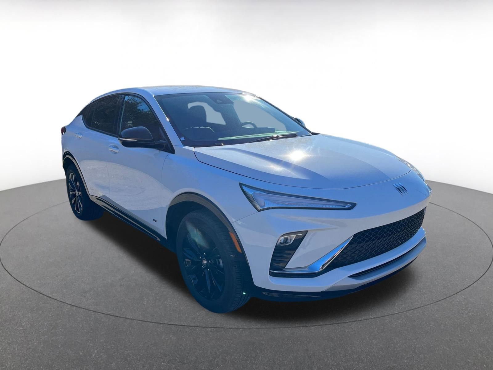 Used 2025 Buick Envista Sport Touring image 1