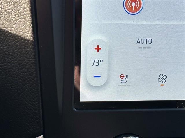 Used 2024 Ford Edge SEL w/ Convenience Package image 19