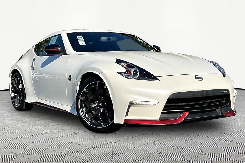 Used 2016 Nissan 370Z NISMO