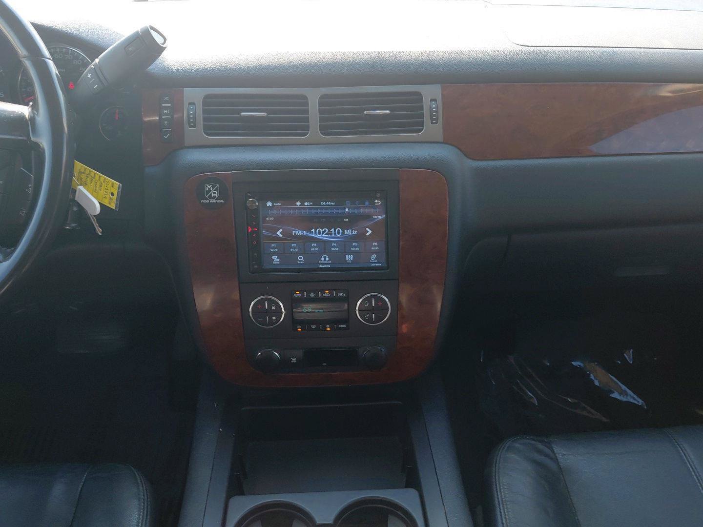Used 2010 Chevrolet Silverado 2500 LTZ w/ LTZ Plus Package AWD/4WD image 40