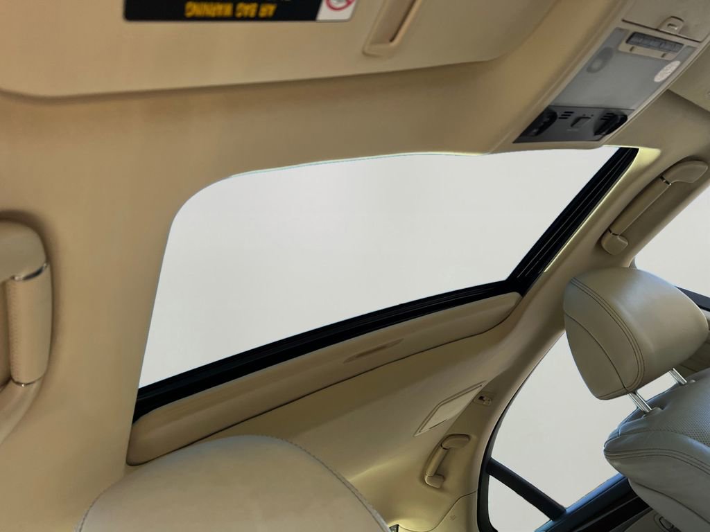 Used 2016 Lexus LS 460 AWD image 6