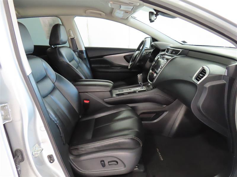 Used 2023 Nissan Murano SV FWD image 37