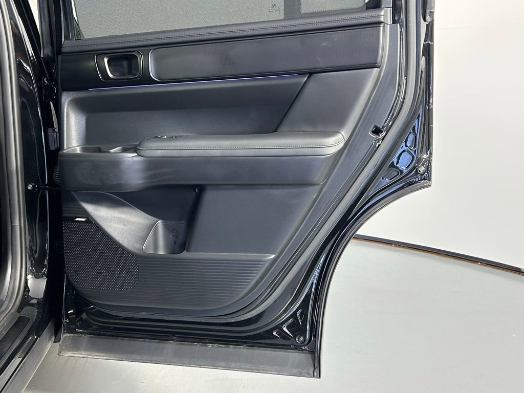 Used 2025 Hyundai Santa Fe Calligraphy image 12