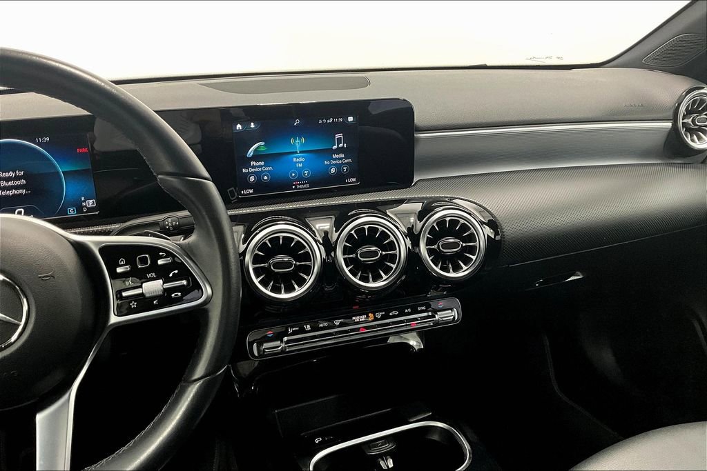 Used 2022 Mercedes-Benz A 220 image 8