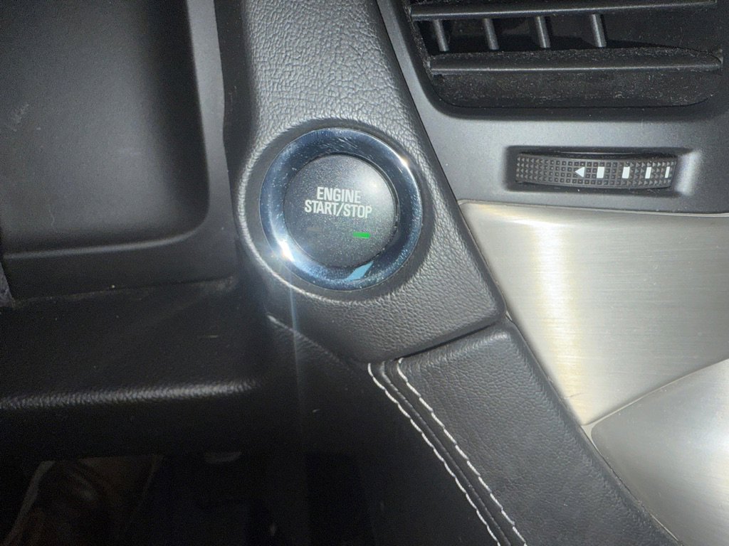 Used 2018 GMC Yukon Denali image 35