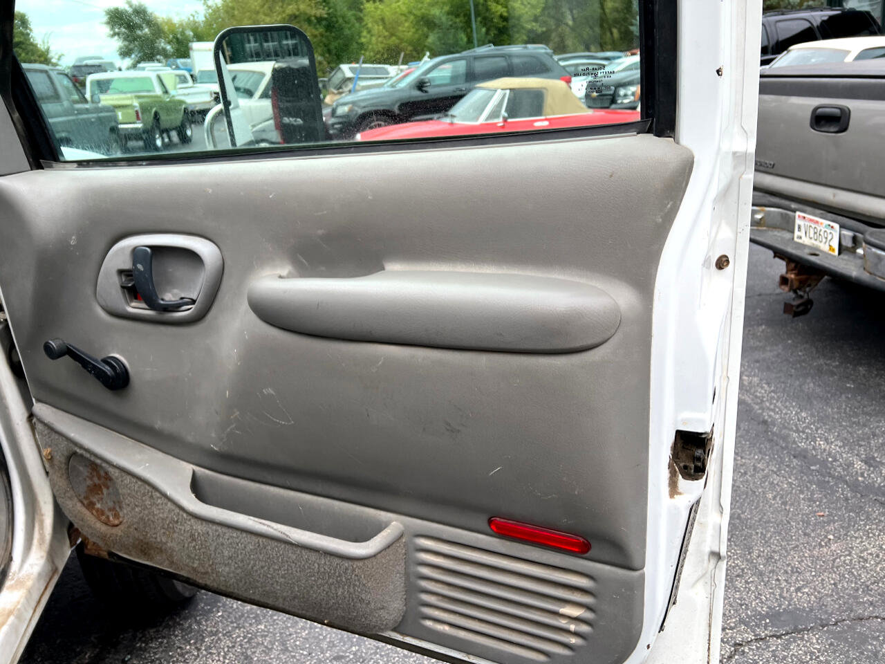 Used 2002 Chevrolet Silverado 3500 2WD Regular Cab HD image 11