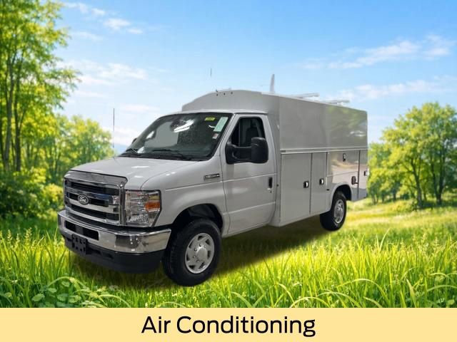 New 2026 Ford E-350 and Econoline 350 Super Duty w/ Power Equipment Group RWD image 3