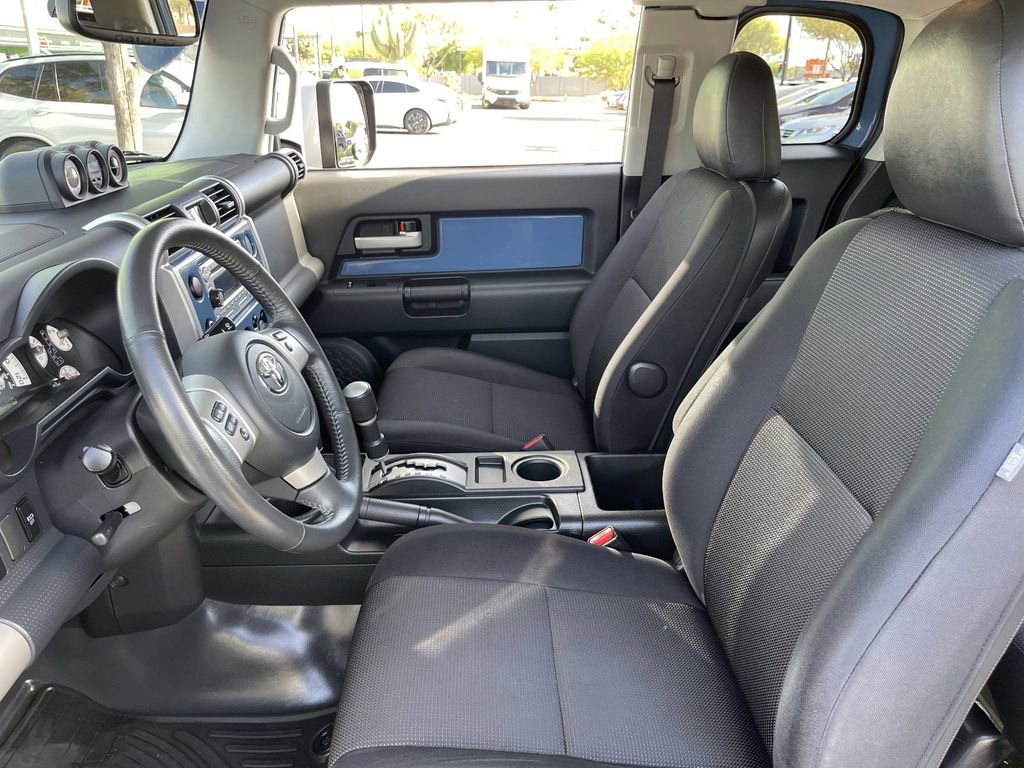 Used 2013 Toyota FJ Cruiser 4WD w/ Upgrade Pkg image 20