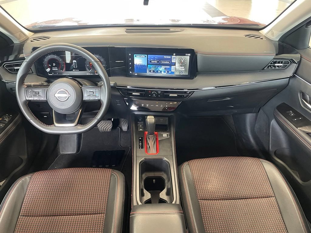 Certified 2025 Nissan Kicks SR FWD image 11