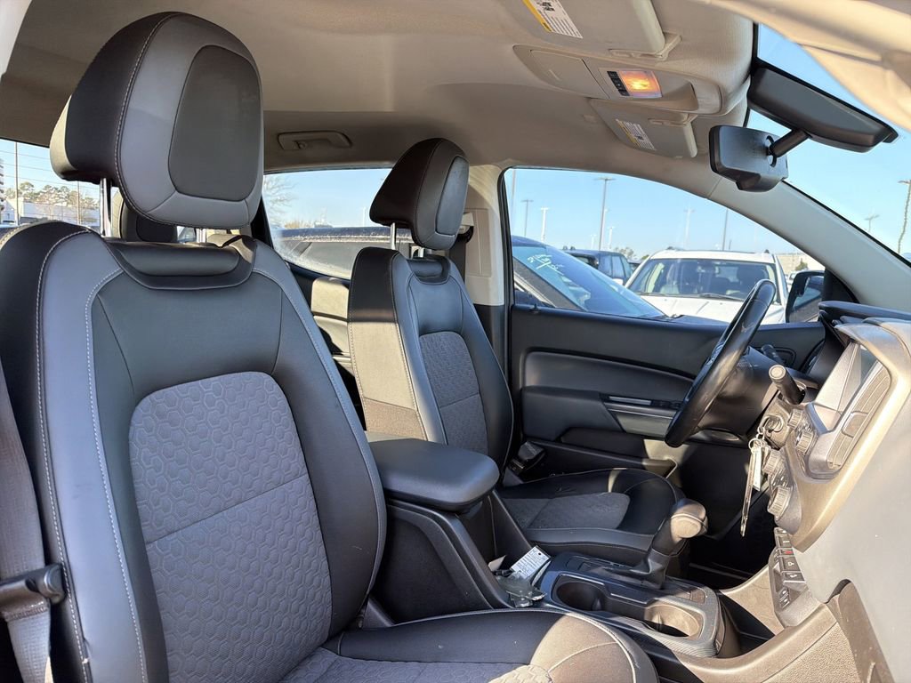 Used 2015 Chevrolet Colorado Z71 image 17