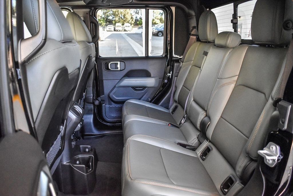 New 2026 Jeep Gladiator Mojave image 17