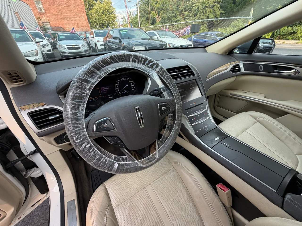 Used 2013 Lincoln MKZ FWD image 21