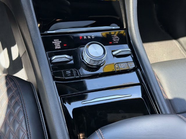 Used 2022 Jeep Grand Cherokee Summit AWD/4WD image 19