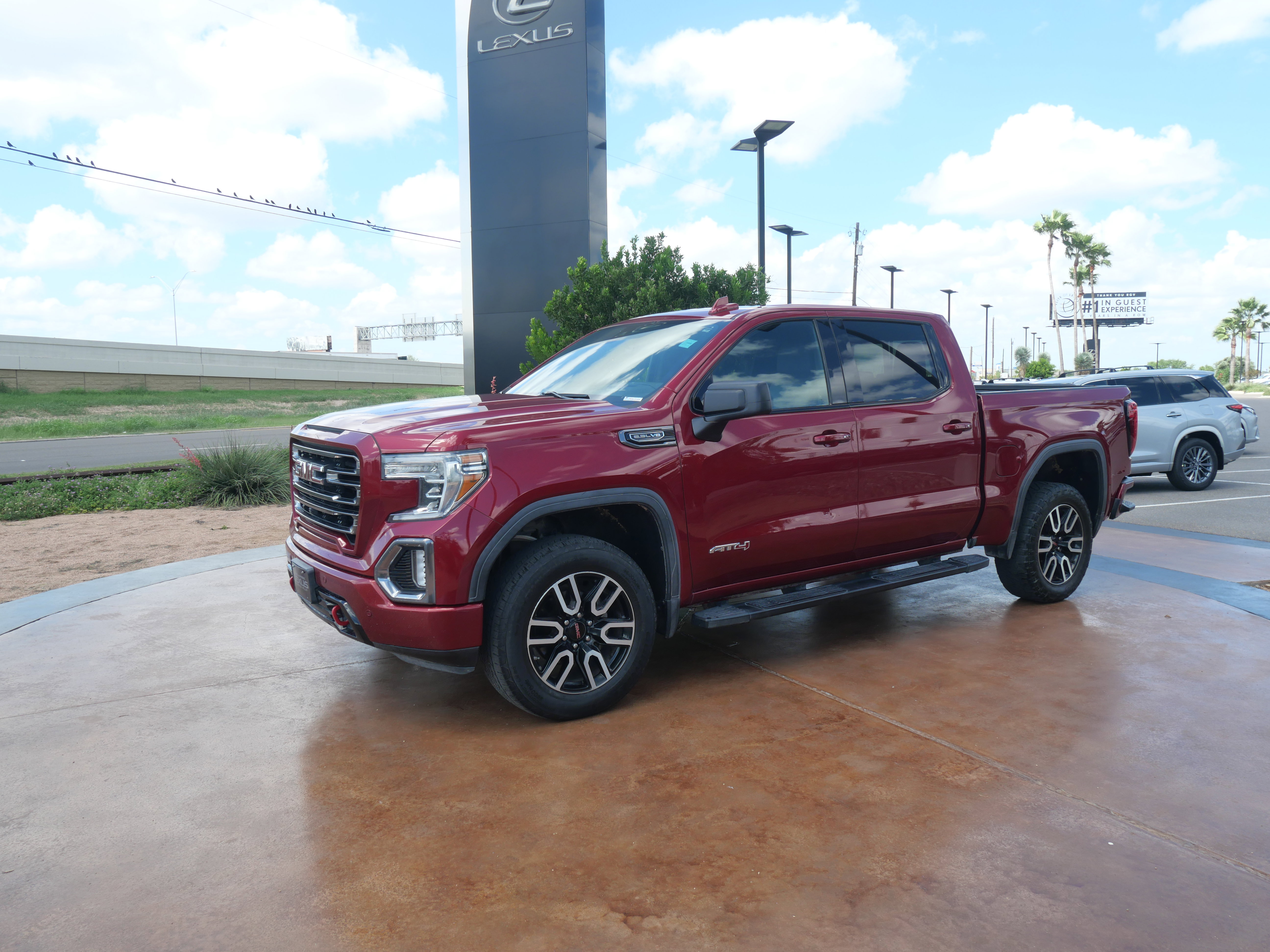 Used 2019 GMC Sierra 1500 AT4 w/ AT4 Premium Package image 5