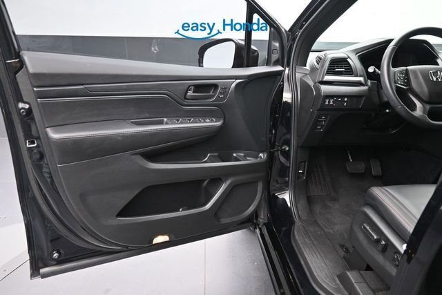 Used 2023 Honda Odyssey Sport image 16