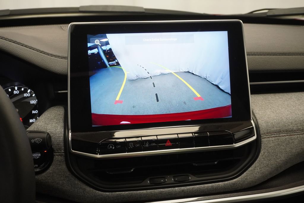 Used 2023 Jeep Compass Latitude w/ Sun and Sound Group AWD/4WD image 33