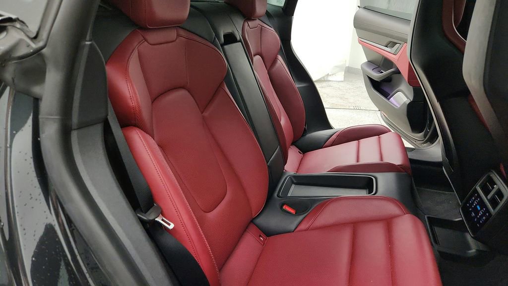 Used 2020 Porsche Taycan Turbo S AWD/4WD image 47