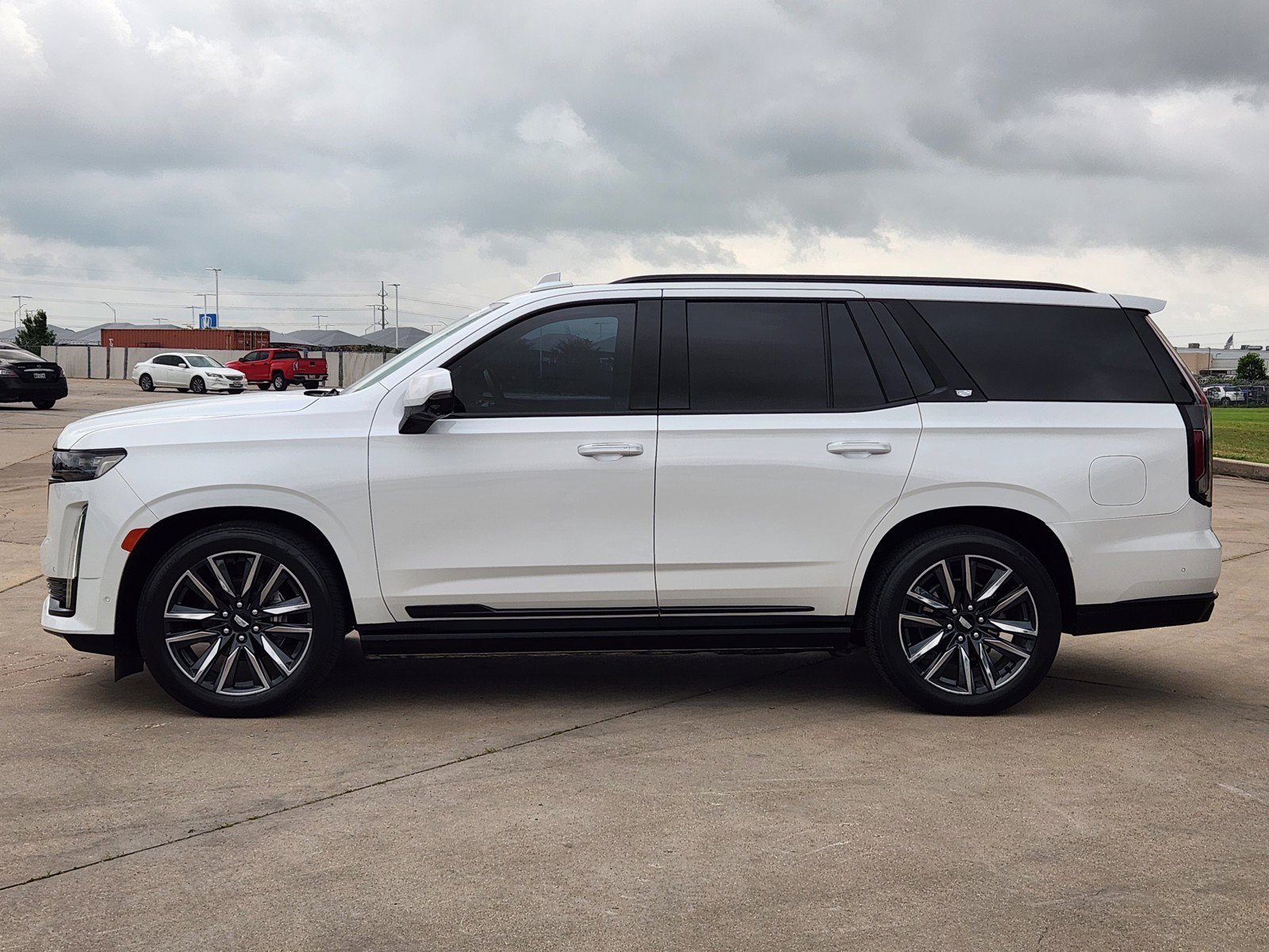 Certified 2023 Cadillac Escalade Sport Platinum w/ LPO, Floor Liner Package AWD/4WD image 3