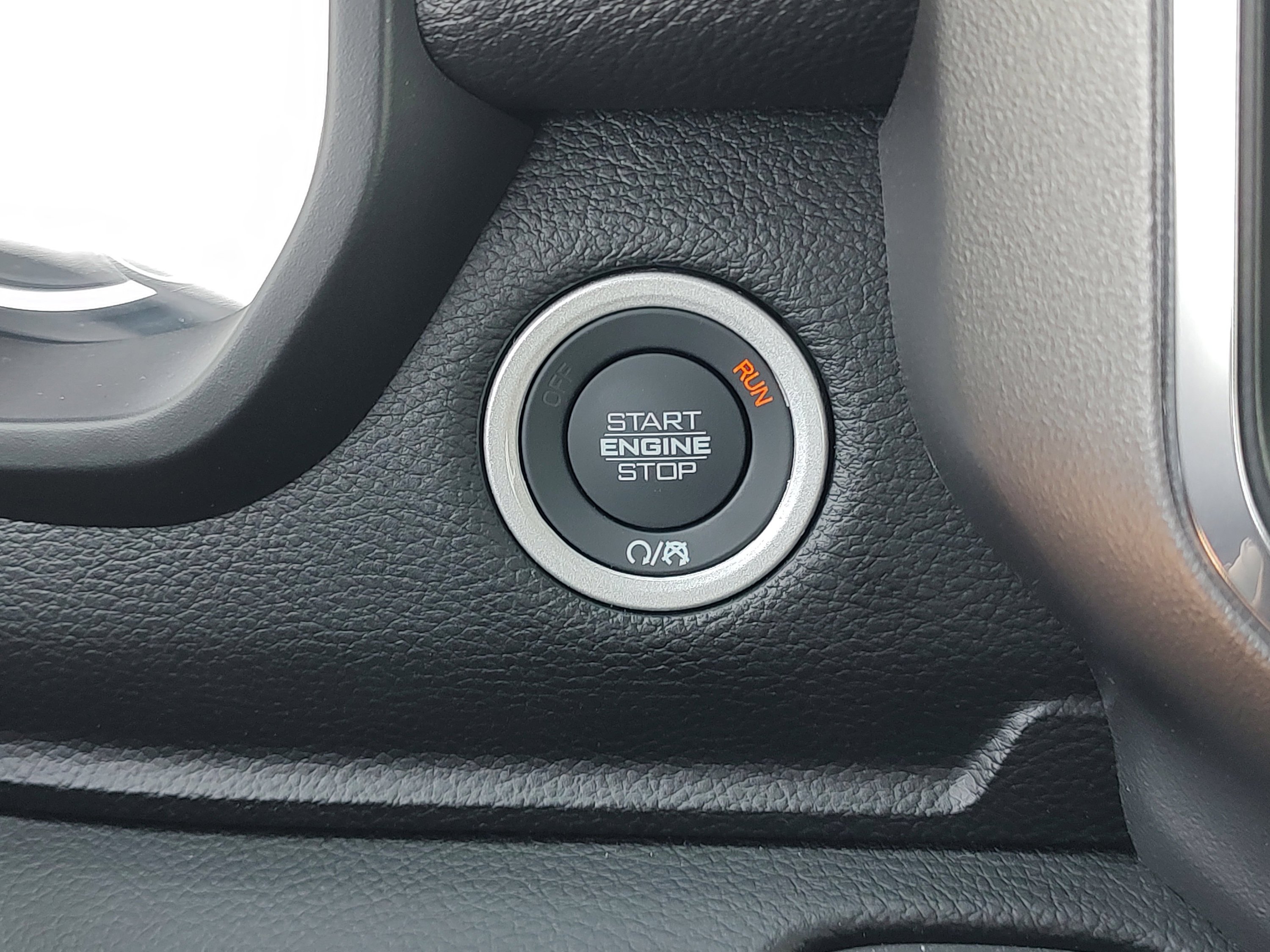 New 2025 RAM 1500 Laramie RWD image 20