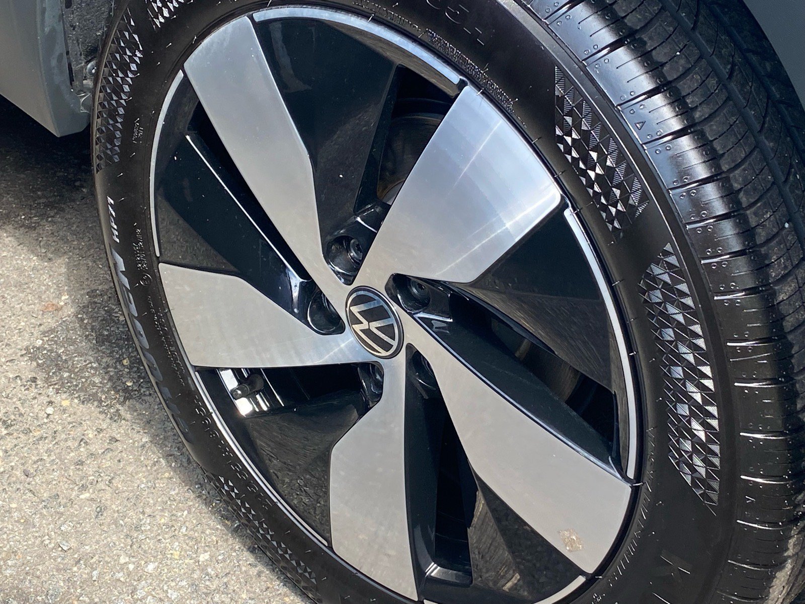 Certified 2025 Volkswagen Taos S AWD/4WD image 20