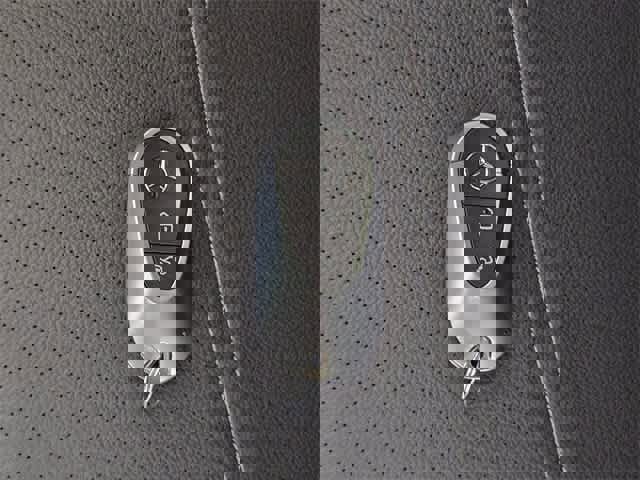 Certified 2025 Mercedes-Benz C 300 4MATIC Sedan image 38