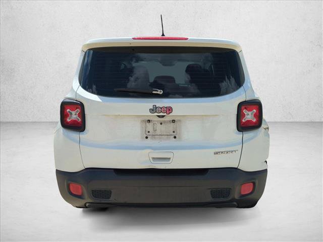 Used 2018 Jeep Renegade Sport w/ Power & Air Group FWD image 3