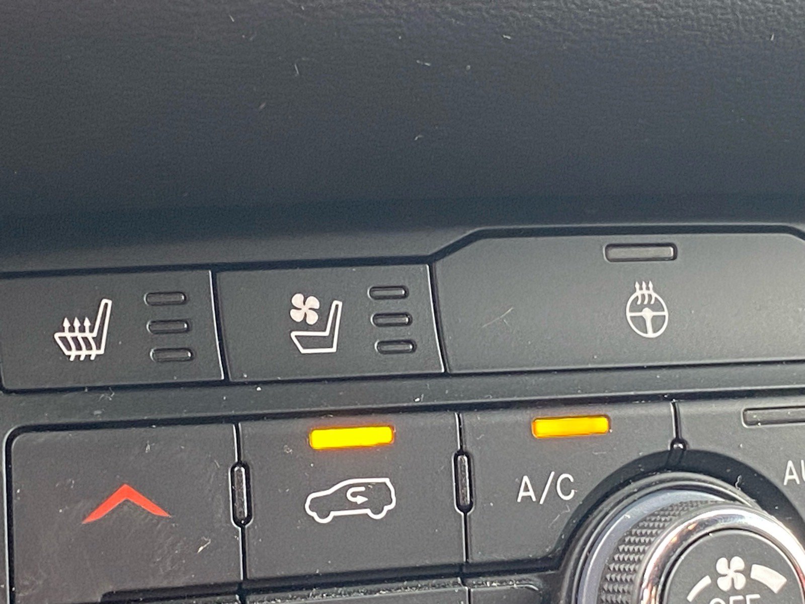 Used 2023 Dodge Durango GT AWD/4WD image 15