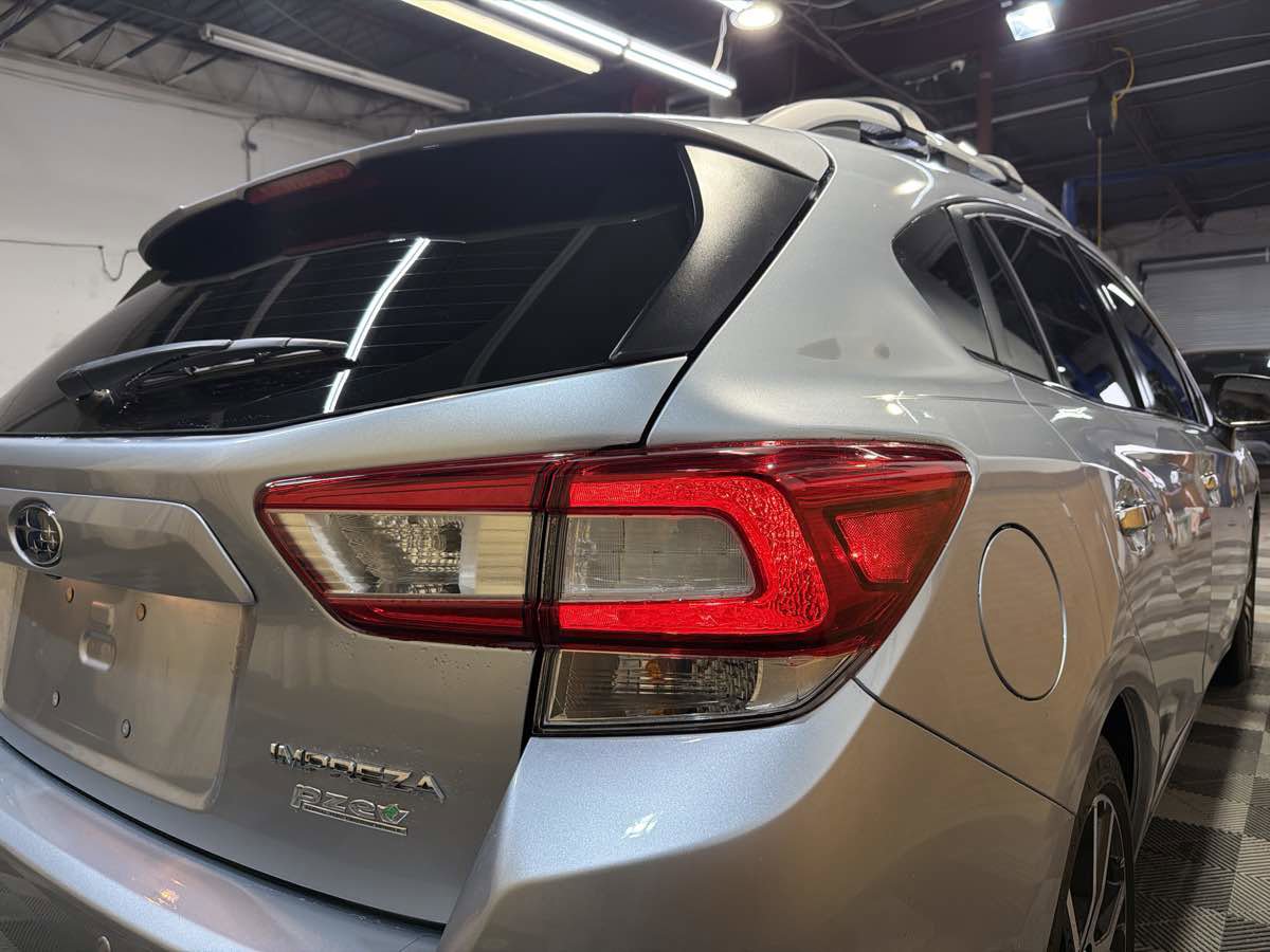 Used 2017 Subaru Impreza 2.0i Limited image 10