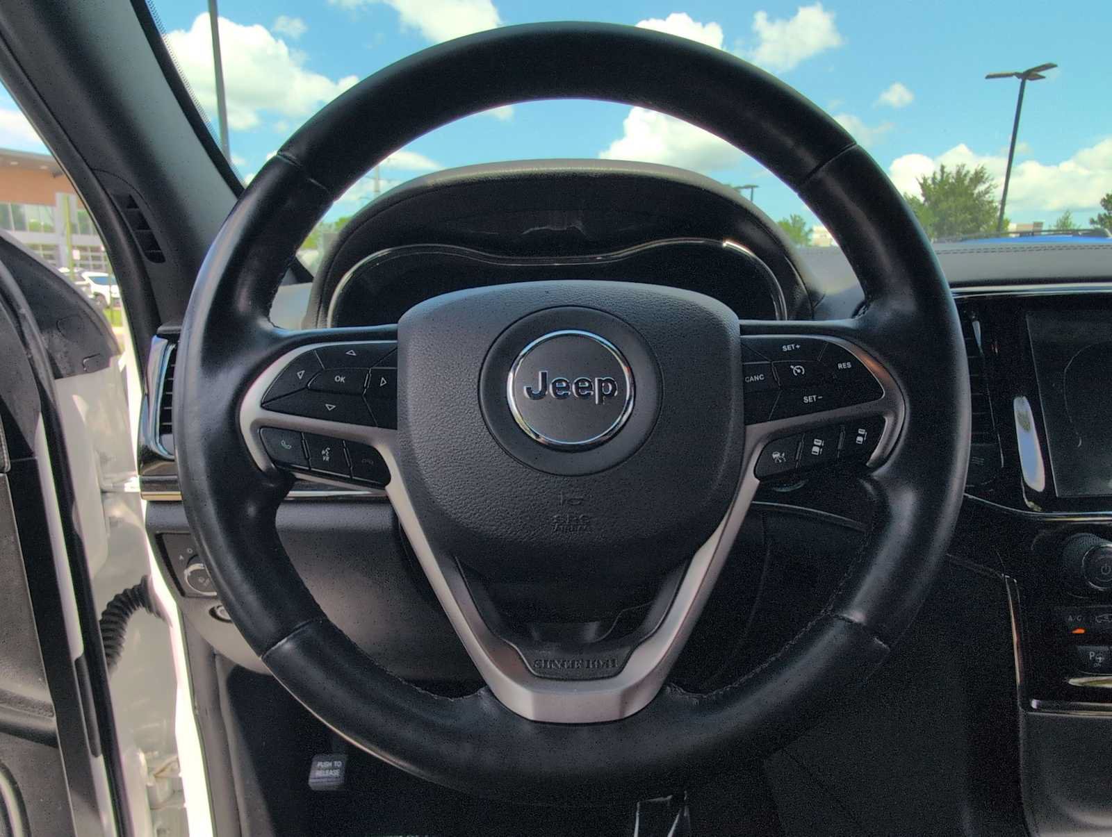 Used 2020 Jeep Grand Cherokee High Altitude AWD/4WD image 23