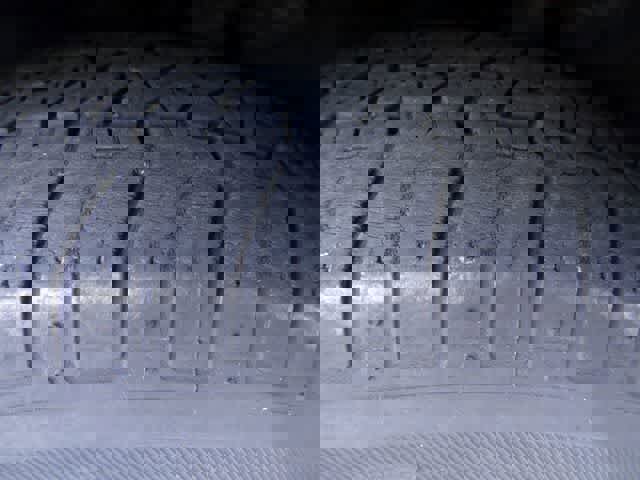 Used 2015 Toyota Prius Three w/ Solar Roof Package image 25