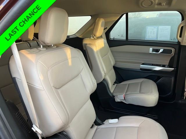 Used 2022 Ford Explorer XLT w/ Equipment Group 202A image 25