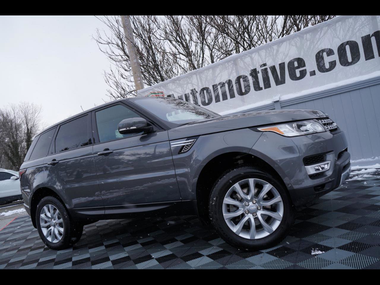 Used 2016 Land Rover Range Rover Sport HSE image 1