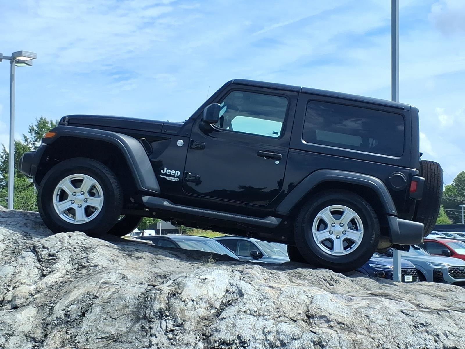 Used 2018 Jeep Wrangler Sport AWD/4WD image 5