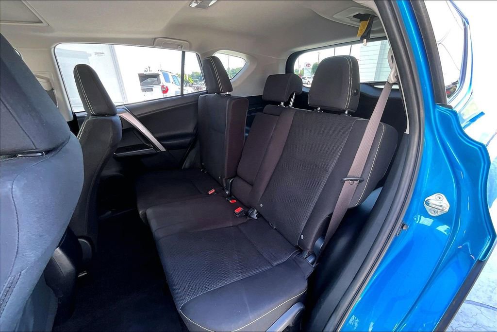 Certified 2018 Toyota RAV4 XLE FWD image 21