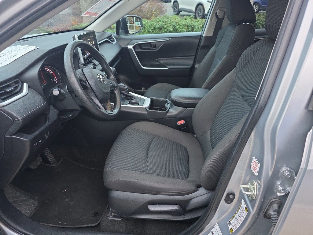 Used 2023 Toyota RAV4 LE image 12