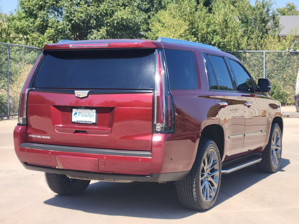 Used 2020 Cadillac Escalade Luxury w/ Escalade Sport Edition AWD/4WD image 5