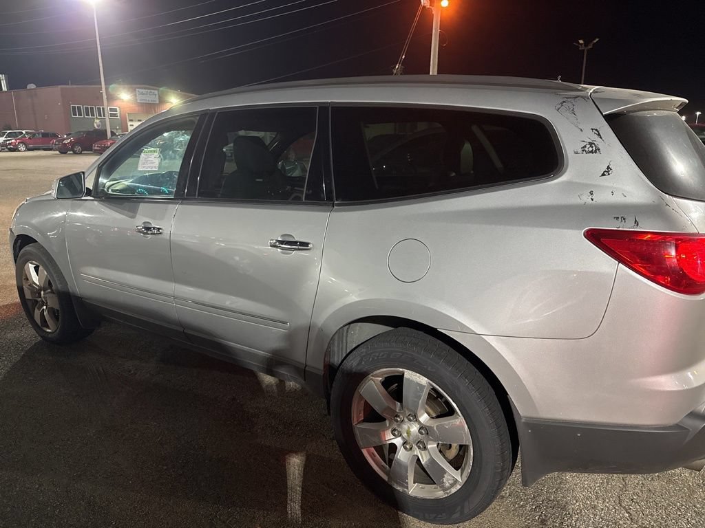 Used 2011 Chevrolet Traverse LTZ AWD/4WD image 7