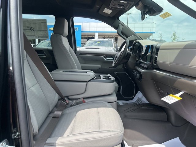 New 2025 Chevrolet Silverado 1500 LT w/ Safety Package image 32