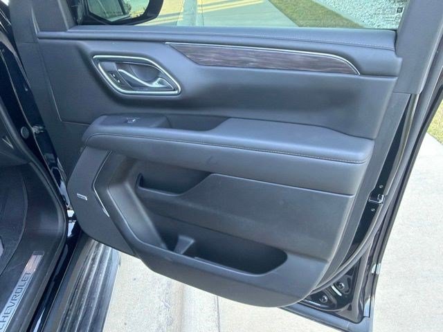 Used 2024 Chevrolet Tahoe LT w/ Luxury Package AWD/4WD image 21